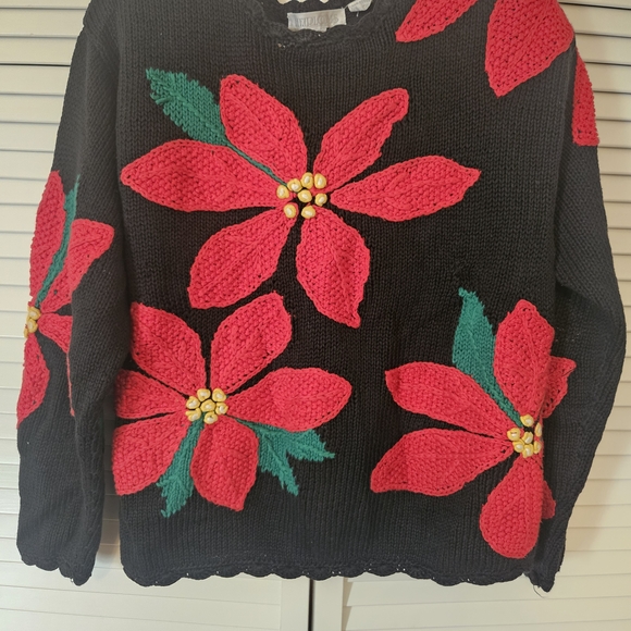 Floral Knit Sweater - Black and Pink - Picture 3 of 3